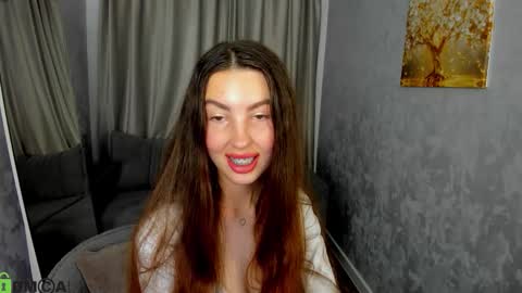 Lira revery online show from 12.04.25