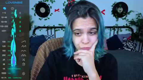 Snapshot of lirabelles chatting on 06.29.26 hello Ill be waiting for you during these hours tue 10am-5pm wed 3am-5pm thu 3am-5pm fri 3am-10am sat 10am-5pm sun 3am-1GMT online show from 06.29.26