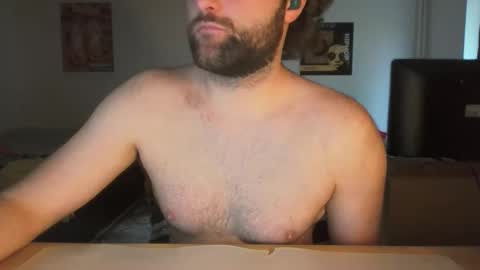 Snapshot of liropogo123456 chatting on 11.08.25 liropogo123456 online show from 11.08.25