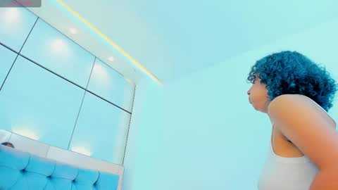 Snapshot of lis_rous chatting on 10.06.25 LIS ROUS online show from 10.06.25