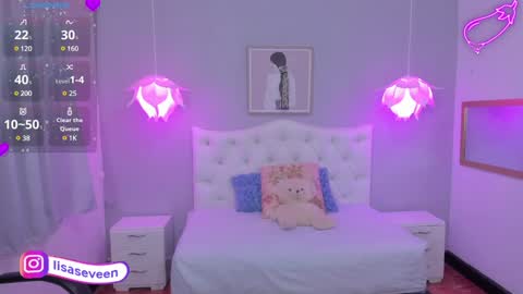 Snapshot of lisa7_7 chatting on 12.12.24 Lisa online show from 12.12.24
