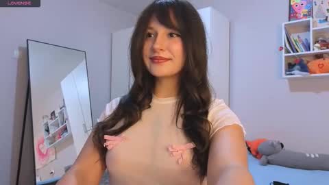 Lisa online show from 10.18.25