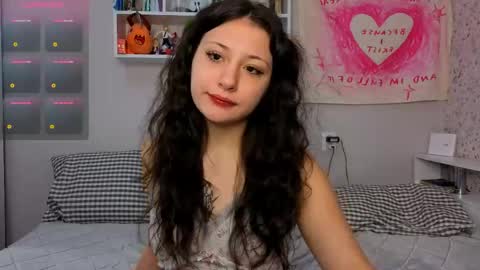 Lisa online show from 04.29.26