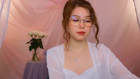 Snapshot of lisa_roses chatting on 02.03.25  Lisa  online show from 02.03.25