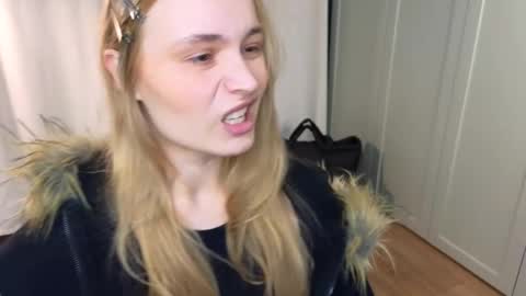 Elisabeth or Lisa online show from 02.20.26