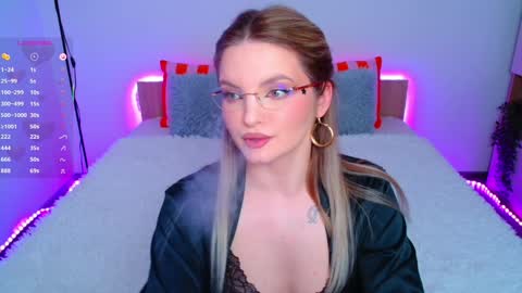 Snapshot of lisa_tease chatting on 01.25.25 Lisa online show from 01.25.25