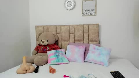 Snapshot of lisa_will chatting on 10.06.25 lisa will online show from 10.06.25