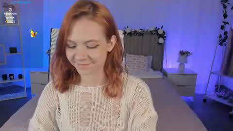 Snapshot of lisaaris chatting on 06.15.26 Lisa Aris online show from 06.15.26