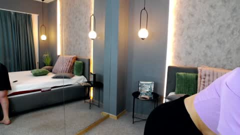 Snapshot of lisacroft chatting on 01.27.25 lisacroft online show from 01.27.25