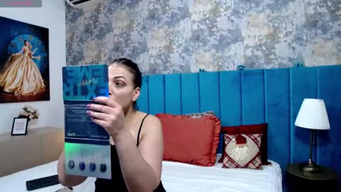 lisacroft online show from 12.19.25