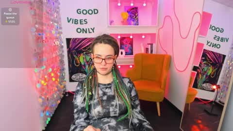 Snapshot of lisafoxy_y chatting on 03.27.26 Lisa online show from 03.27.26