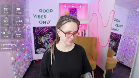 Snapshot of lisafoxy_y chatting on 04.16.26 Lisa online show from 04.16.26