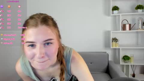 Snapshot of lisahille chatting on 03.03.26 Lisa online show from 03.03.26