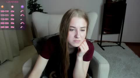 Snapshot of lisahille chatting on 03.27.26 Lisa online show from 03.27.26