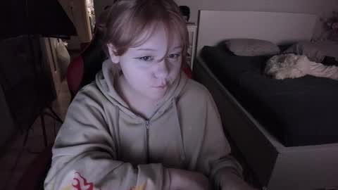 Snapshot of lisalaas chatting on 02.13.25 -Lisa- Help me to reach 100 thumbs up3 online show from 02.13.25