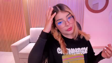 LISA MONROE online show from 12.04.24