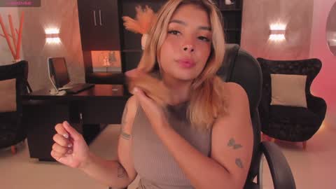 LISA MONROE online show from 12.27.24