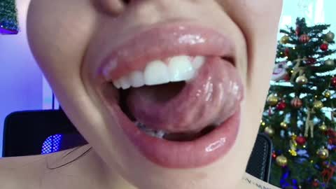 Snapshot of lisbet_21x chatting on 12.05.24 Lisbet online show from 12.05.24