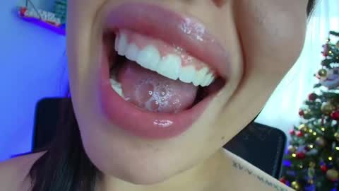 Snapshot of lisbet_21x chatting on 12.06.24 Lisbet online show from 12.06.24