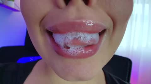 Snapshot of lisbet_21x chatting on 01.20.25 Lisbet online show from 01.20.25