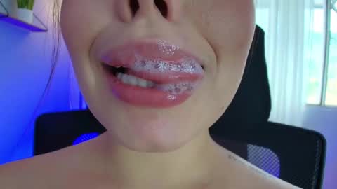 Snapshot of lisbet_21x chatting on 02.10.25 Lisbet online show from 02.10.25