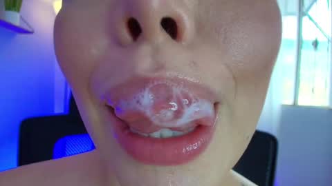 Snapshot of lisbet_21x chatting on 02.12.25 Lisbet online show from 02.12.25