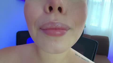 Snapshot of lisbet_21x chatting on 02.14.25 Lisbet online show from 02.14.25