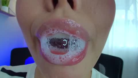 Snapshot of lisbet_21x chatting on 02.21.25 Lisbet online show from 02.21.25