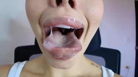 Snapshot of lisbet_21x chatting on 09.27.25 Lisbet online show from 09.27.25