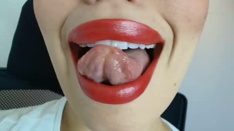 Snapshot of lisbet_21x chatting on 10.09.25 Lisbet online show from 10.09.25