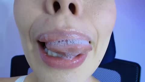 Lisbet online show from 02.04.26