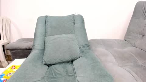 Snapshot of liseth04 chatting on 02.23.25 Liseth online show from 02.23.25