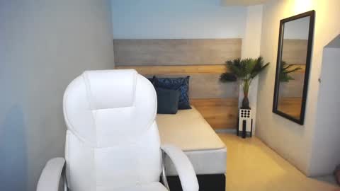 Liseth Fox online show from 12.04.24