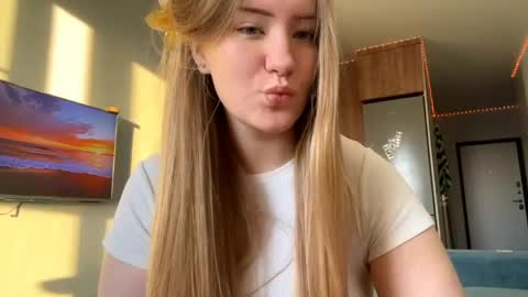 Aurora online show from 05.23.26
