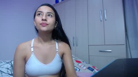 Snapshot of lissa2021 chatting on 12.18.24 Lisa online show from 12.18.24