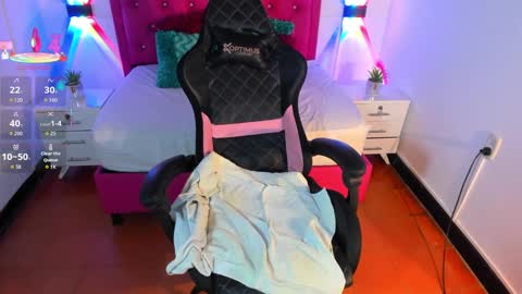 L I S S A  online show from 09.25.25