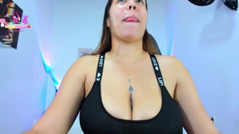 L I S S A  online show from 10.07.25