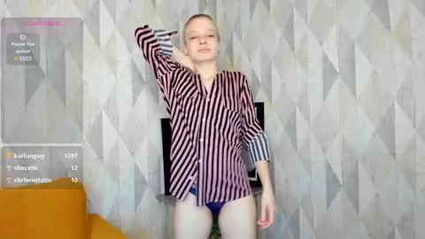 Snapshot of lissa_kitsune chatting on 02.21.25 Lissa online show from 02.21.25