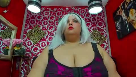 lissabrowns online show from 07.03.26