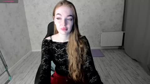 Snapshot of lissacain chatting on 01.27.25 Lissa online show from 01.27.25