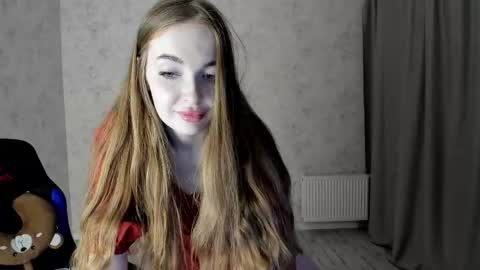 Snapshot of lissacain chatting on 03.01.25 Lissa online show from 03.01.25