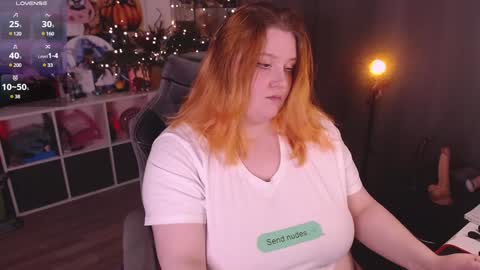 Snapshot of lissamuff chatting on 01.06.25 Lissa online show from 01.06.25