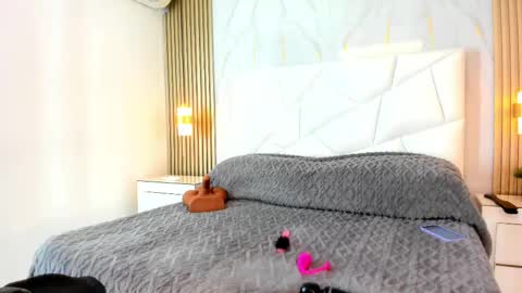 Snapshot of lissetlong69 chatting on 02.12.25 Lisseth Long online show from 02.12.25