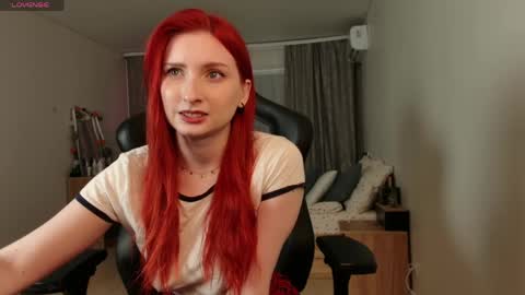 Snapshot of lisshoran chatting on 05.05.26 Lissa online show from 05.05.26