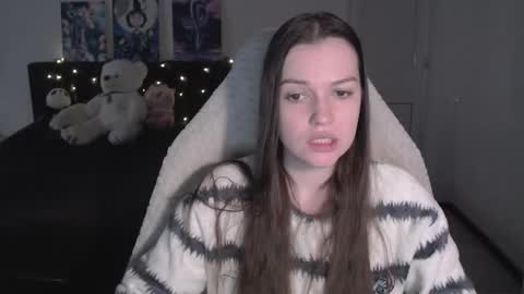 Snapshot of little__flowers chatting on 02.08.26 little__flowers online show from 02.08.26