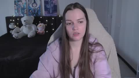 Snapshot of little__flowers chatting on 02.20.26 little__flowers online show from 02.20.26