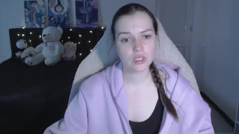 Snapshot of little__flowers chatting on 02.24.26 little__flowers online show from 02.24.26