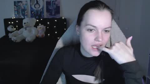 little__flowers online show from 03.20.26