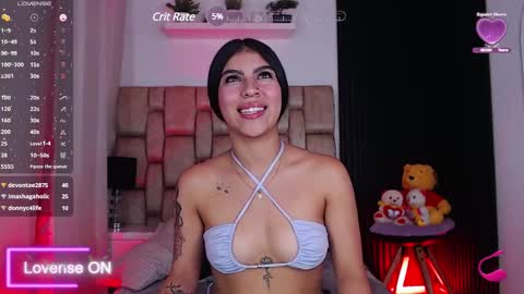Sophie ---- connected from 1400 to 2100 Colombia time online show from 02.15.25