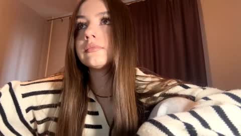 Snapshot of little_anioneta chatting on 09.15.25 Catherine online show from 09.15.25